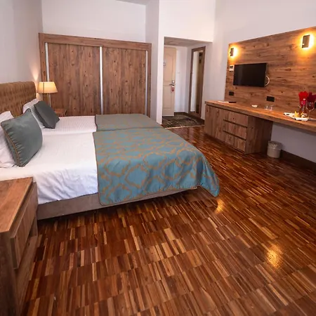 Dome & Casino At Central Kyrenia 4*